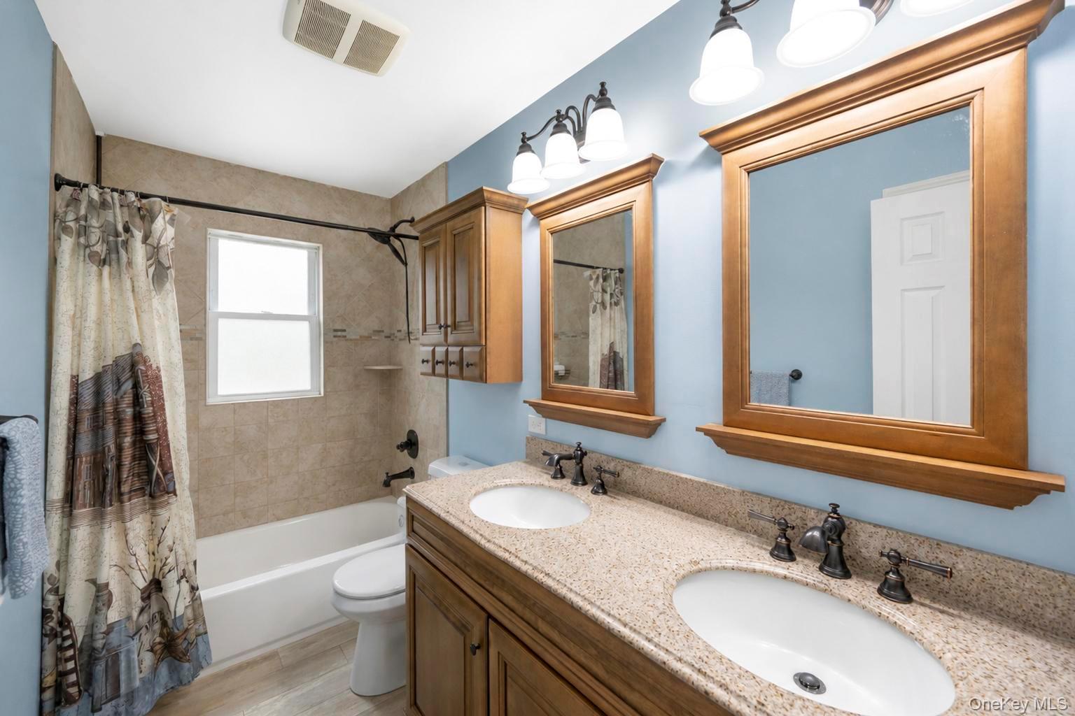 41 Miller Place Property Photo 25