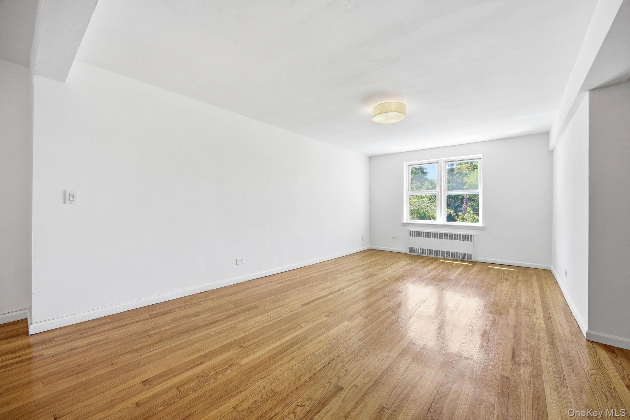 800 Grand Concourse 2dn Property Photo 3