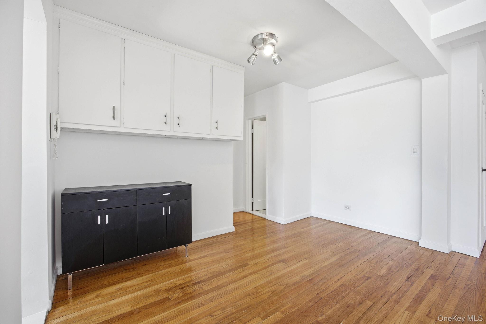 800 Grand Concourse 2dn Property Photo 6