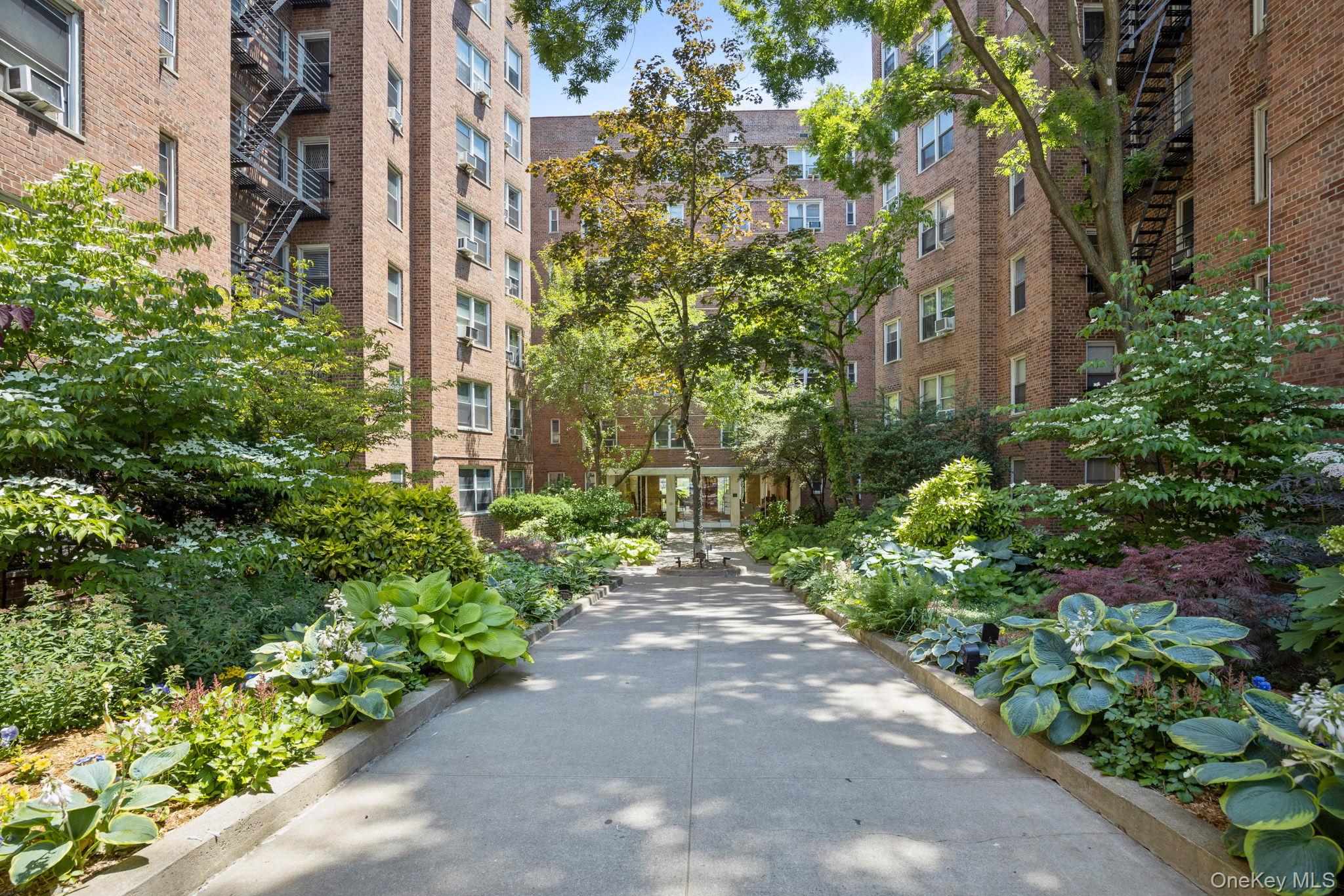 800 Grand Concourse 2dn Property Photo 15