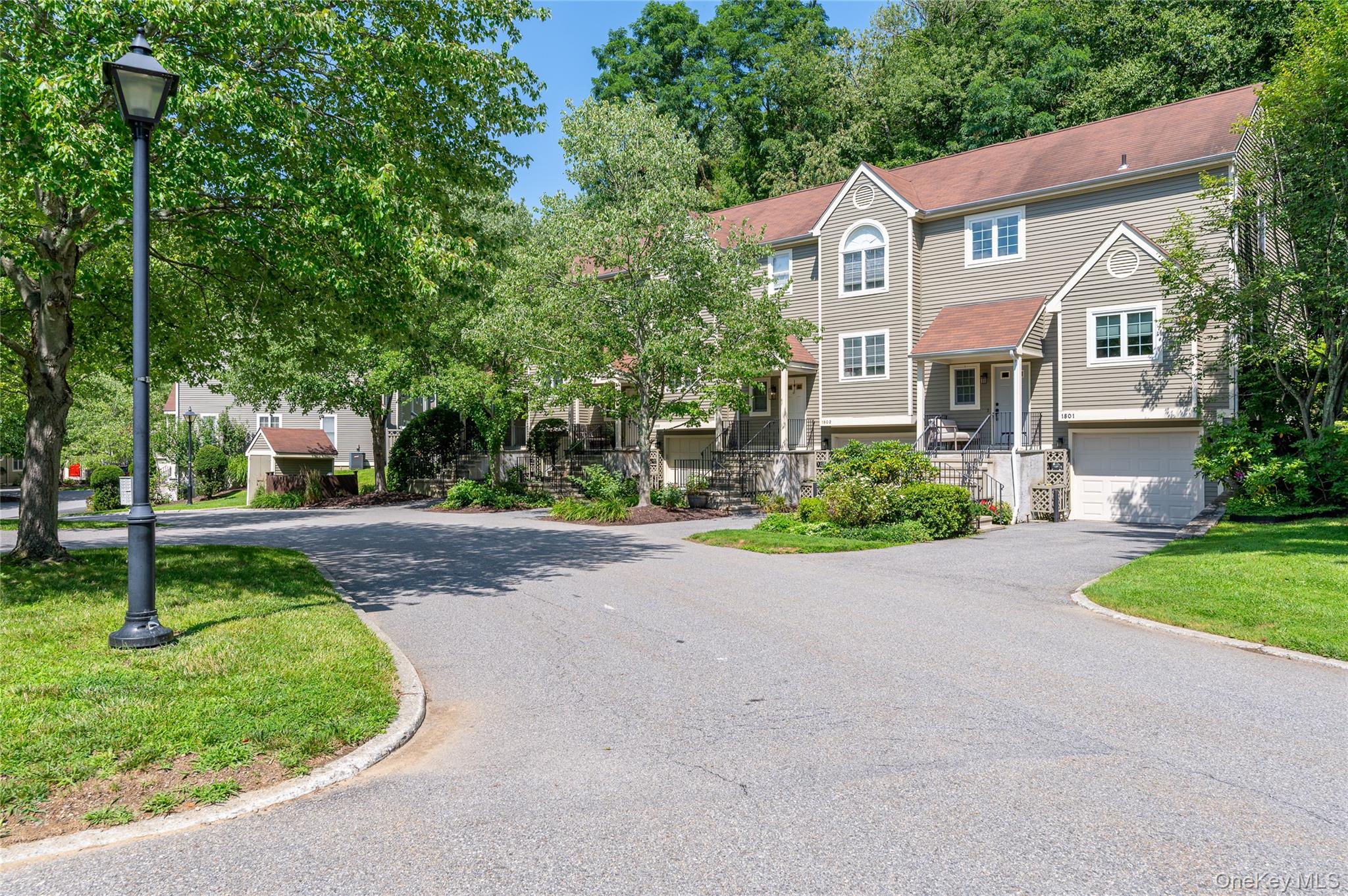 1802 Regent Drive Property Photo 3