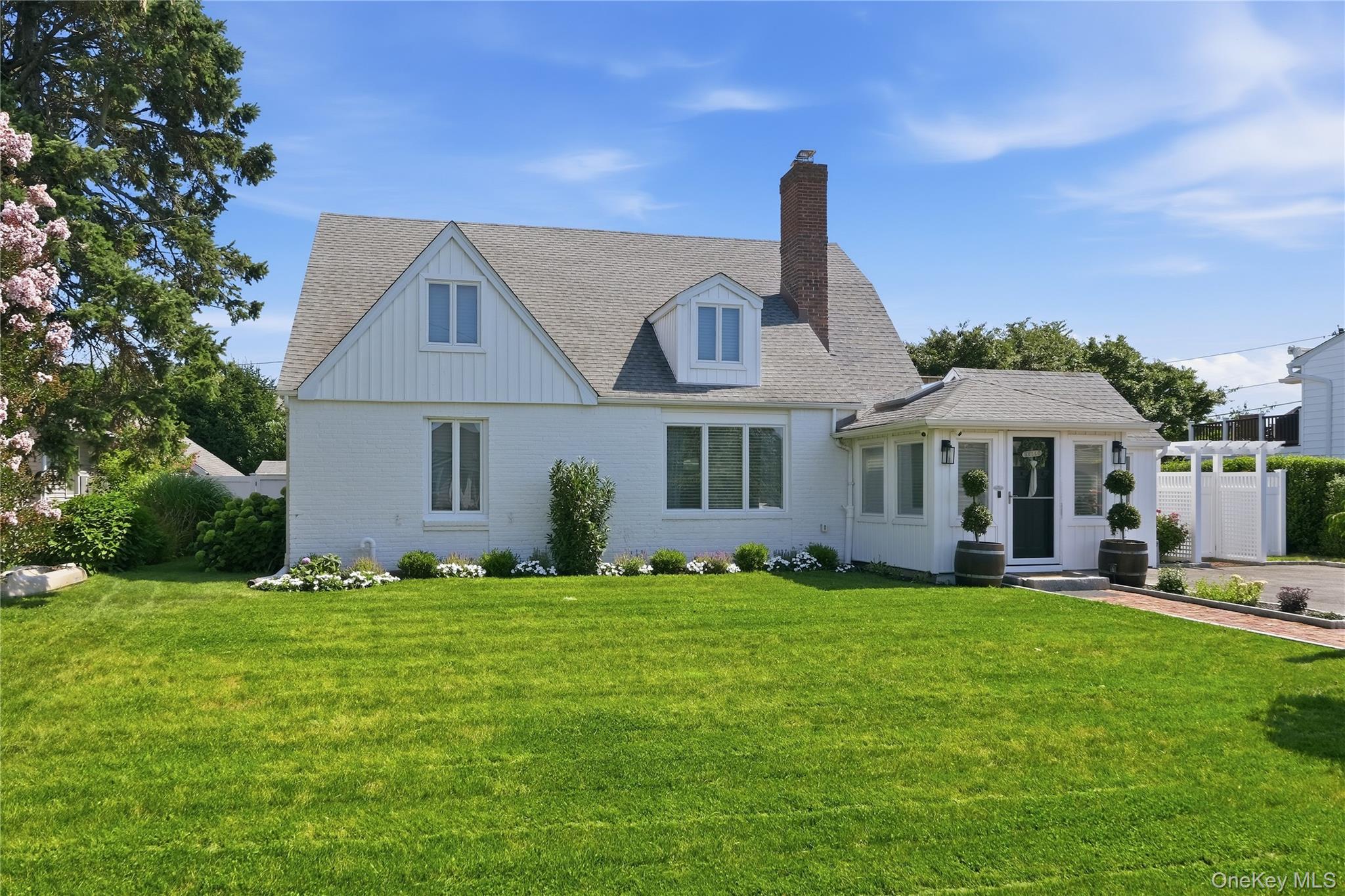 57 Girard Avenue Property Photo 4
