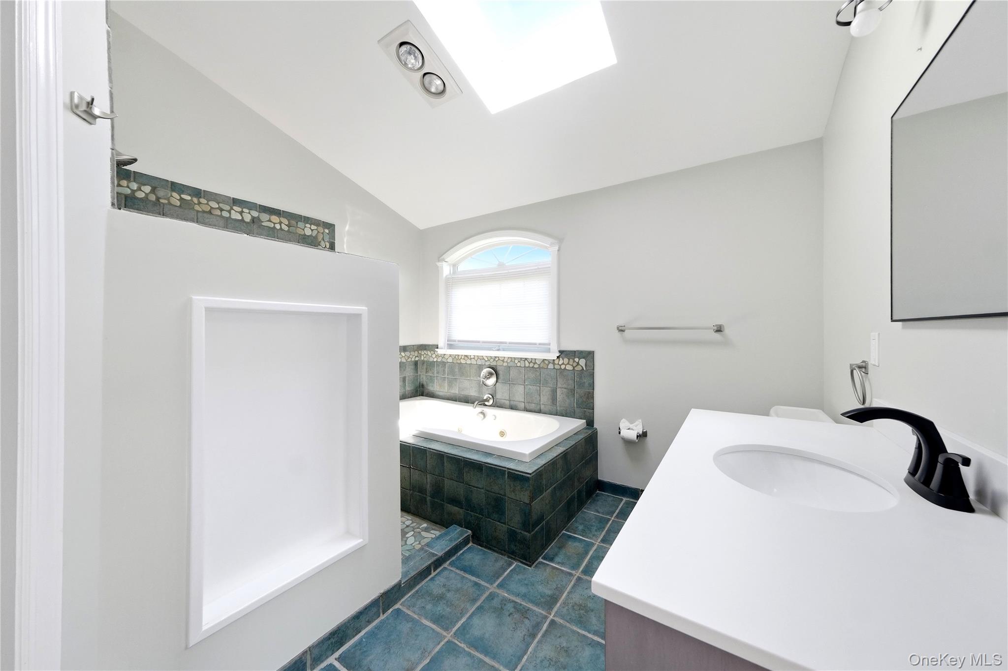 57 Girard Avenue Property Photo 29