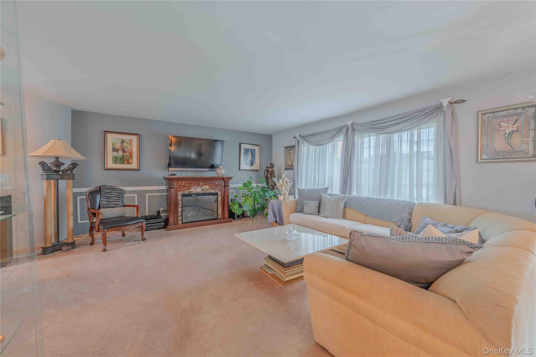 3232 Ocean Harbor Drive Property Photo 2
