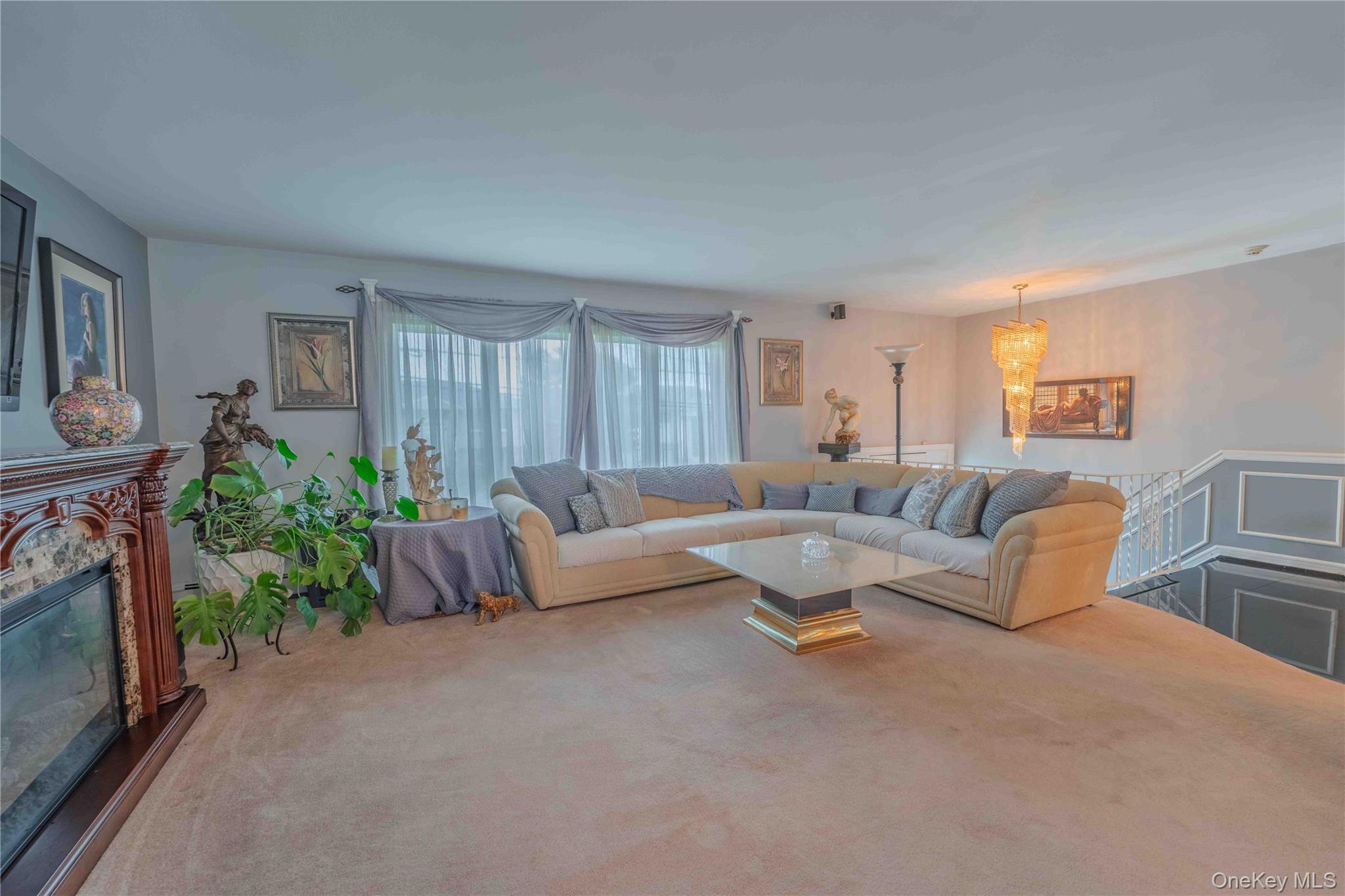 3232 Ocean Harbor Drive Property Photo 3