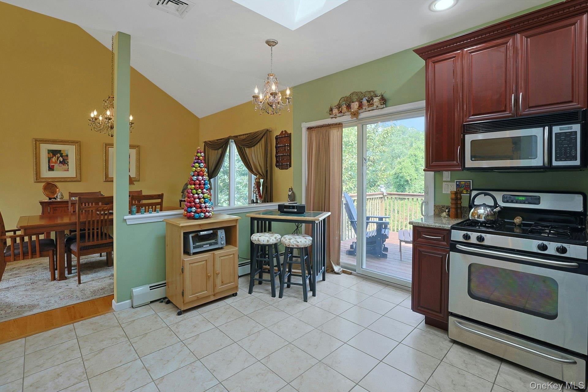 14 Stern Place Property Photo 16