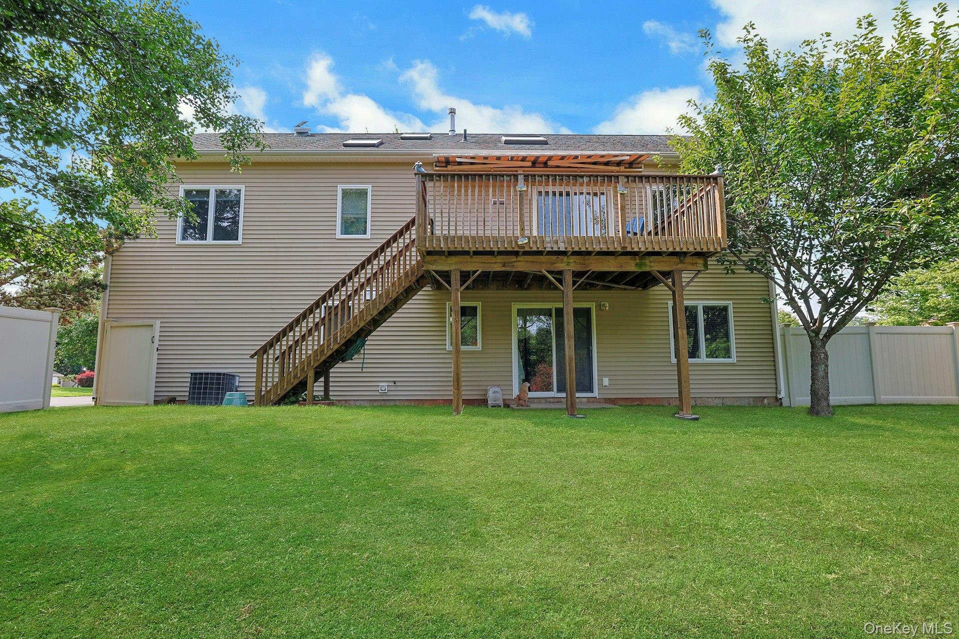 14 Stern Place Property Photo 31