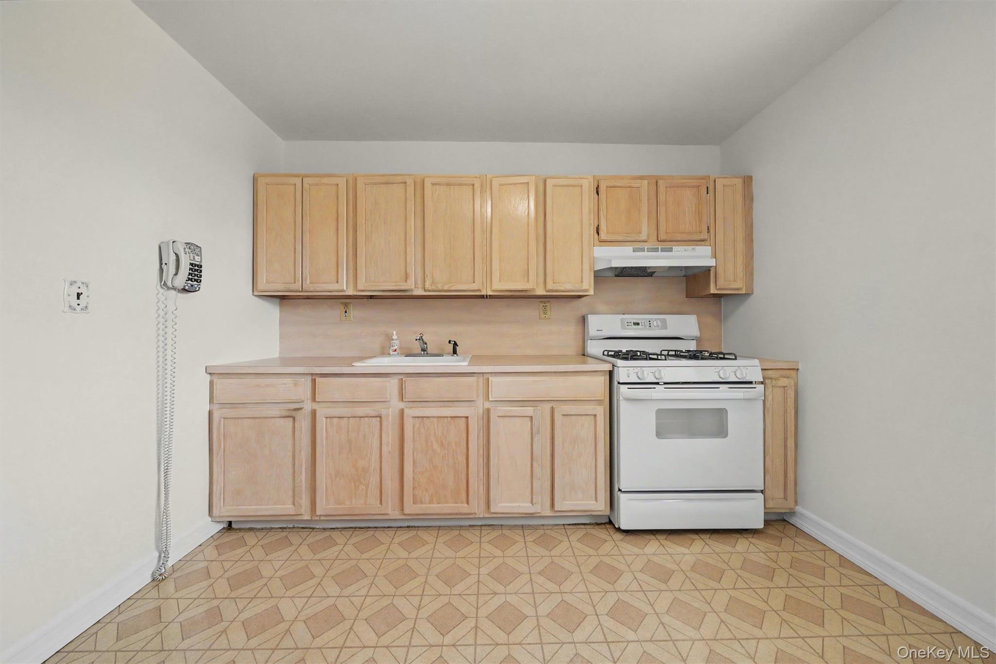 20 Dehaven Drive 2e Property Photo 18