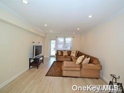 55 Monroe Boulevard 3l Property Photo 2