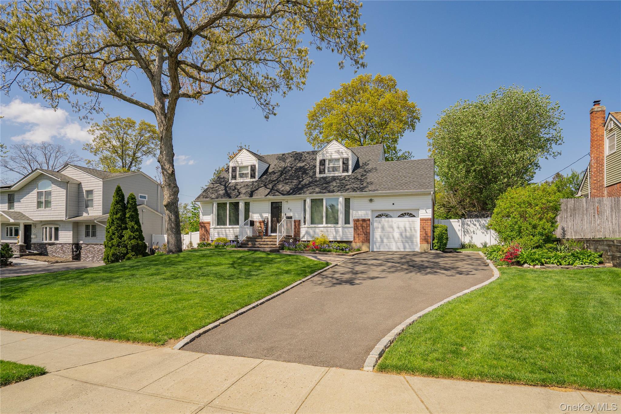 43 Genesee Drive Property Photo 3