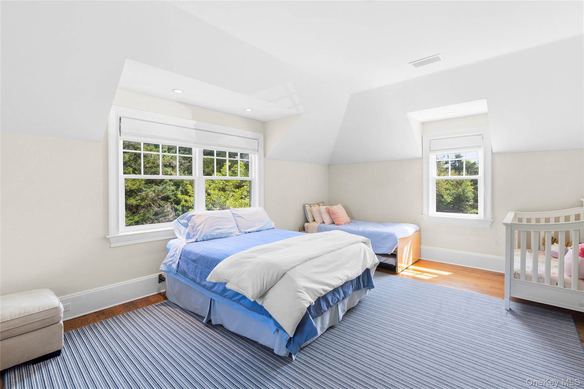 19 Jagger Lane Property Photo 16