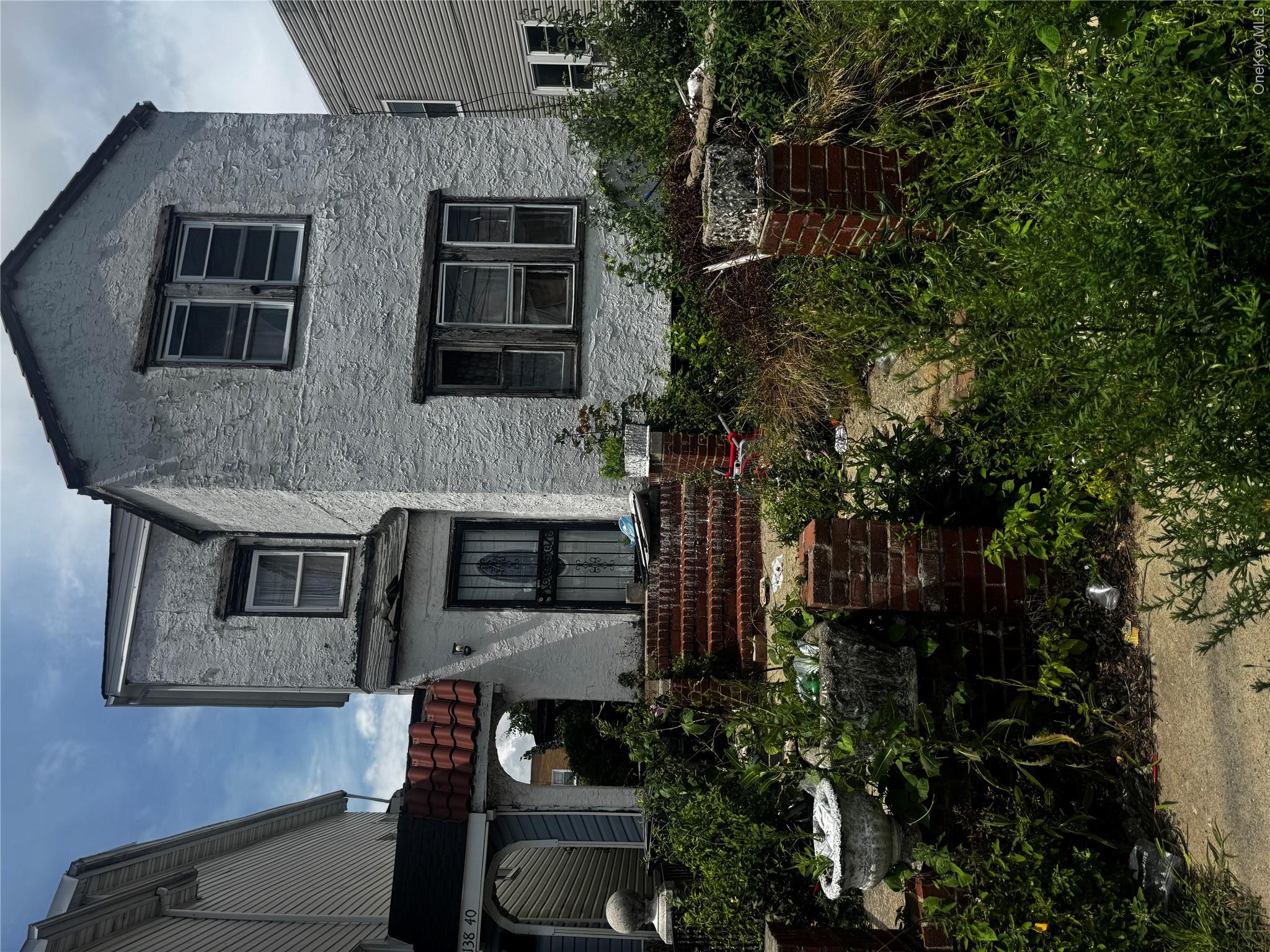 13838 233rd Street Property Photo 2