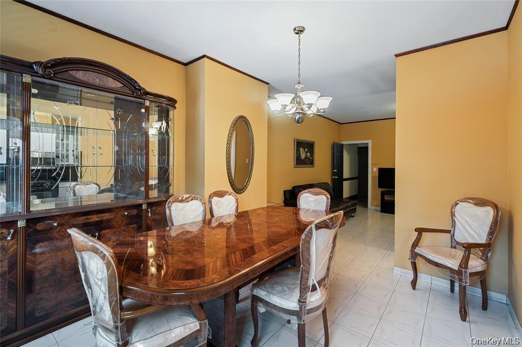 2015 Himrod Street Property Photo 6