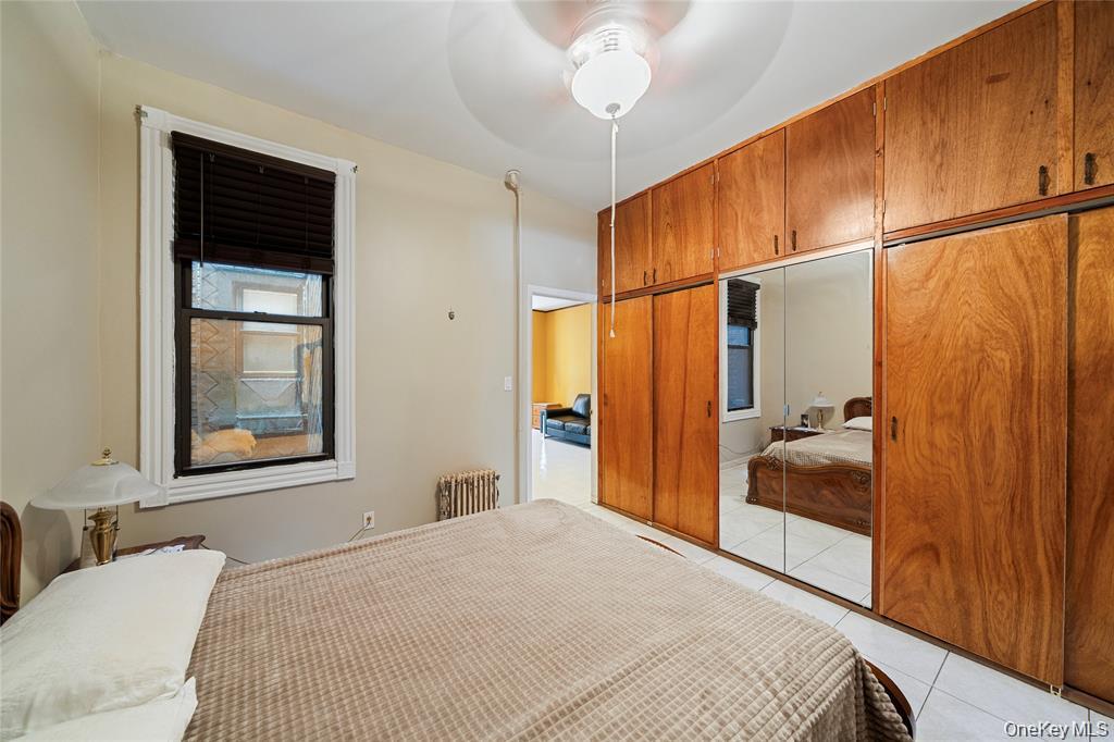 2015 Himrod Street Property Photo 8