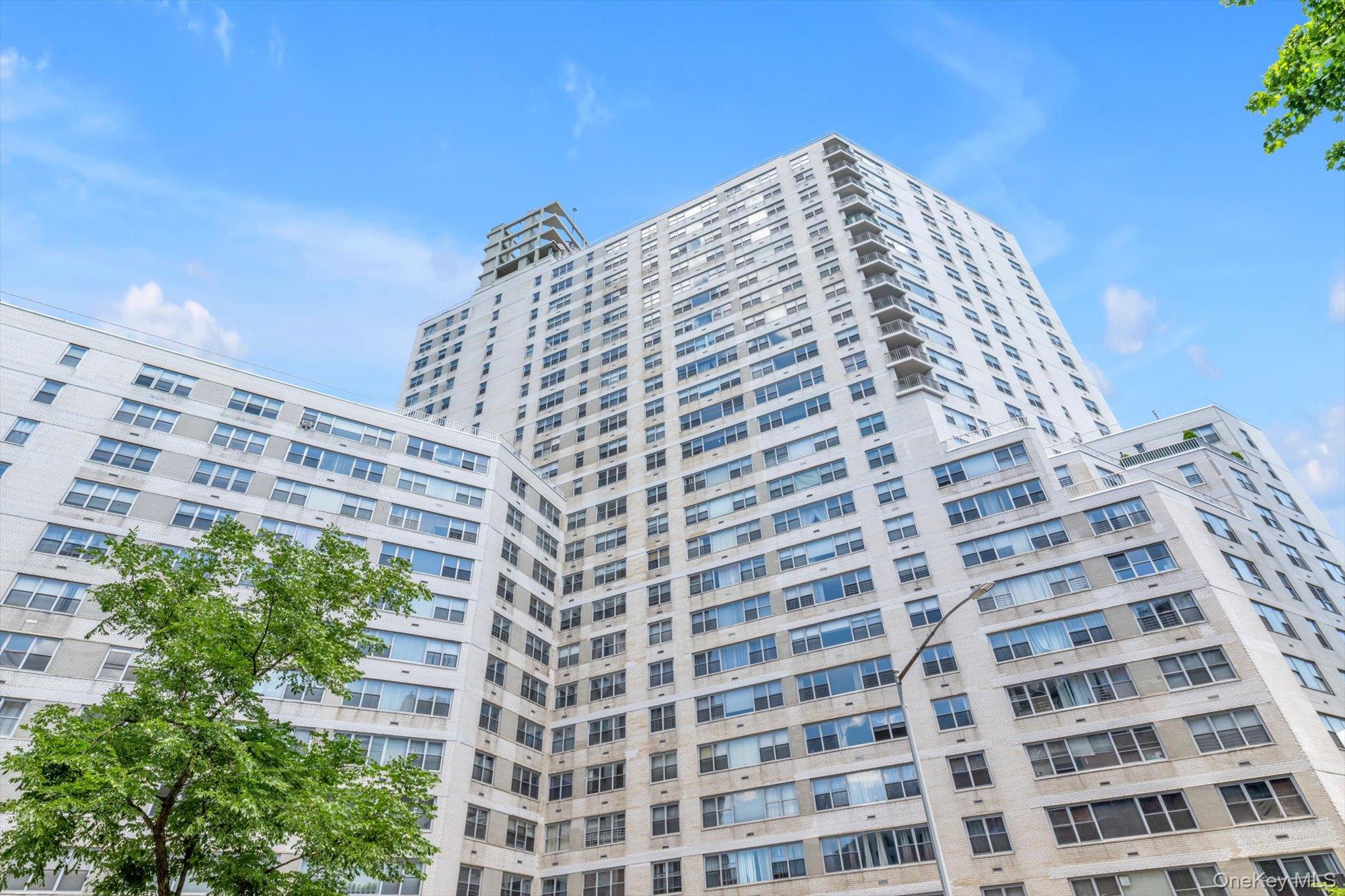 125-10 Queens Boulevard 911 Property Photo 1