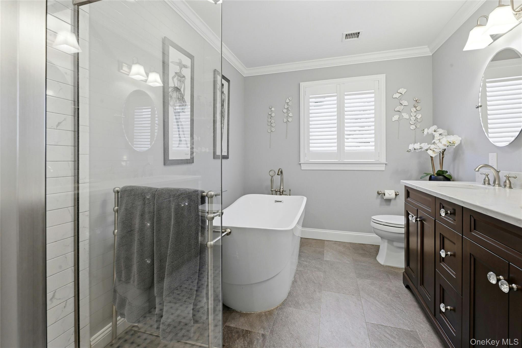 227 Nassau Road Property Photo 14