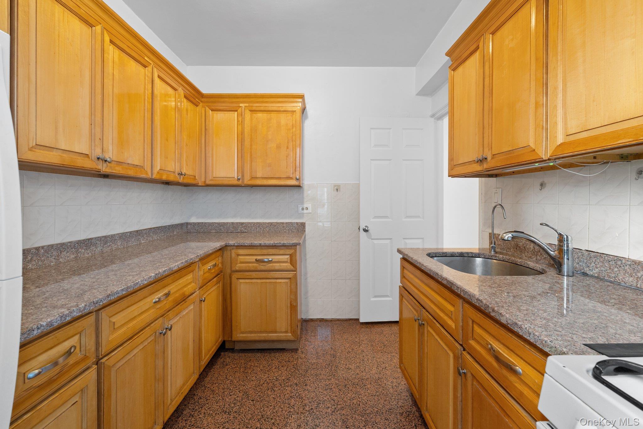 114-06 Queens Blvd D9 Property Photo 4