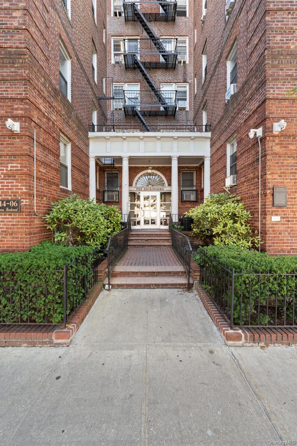 114-06 Queens Blvd D9 Property Photo 24