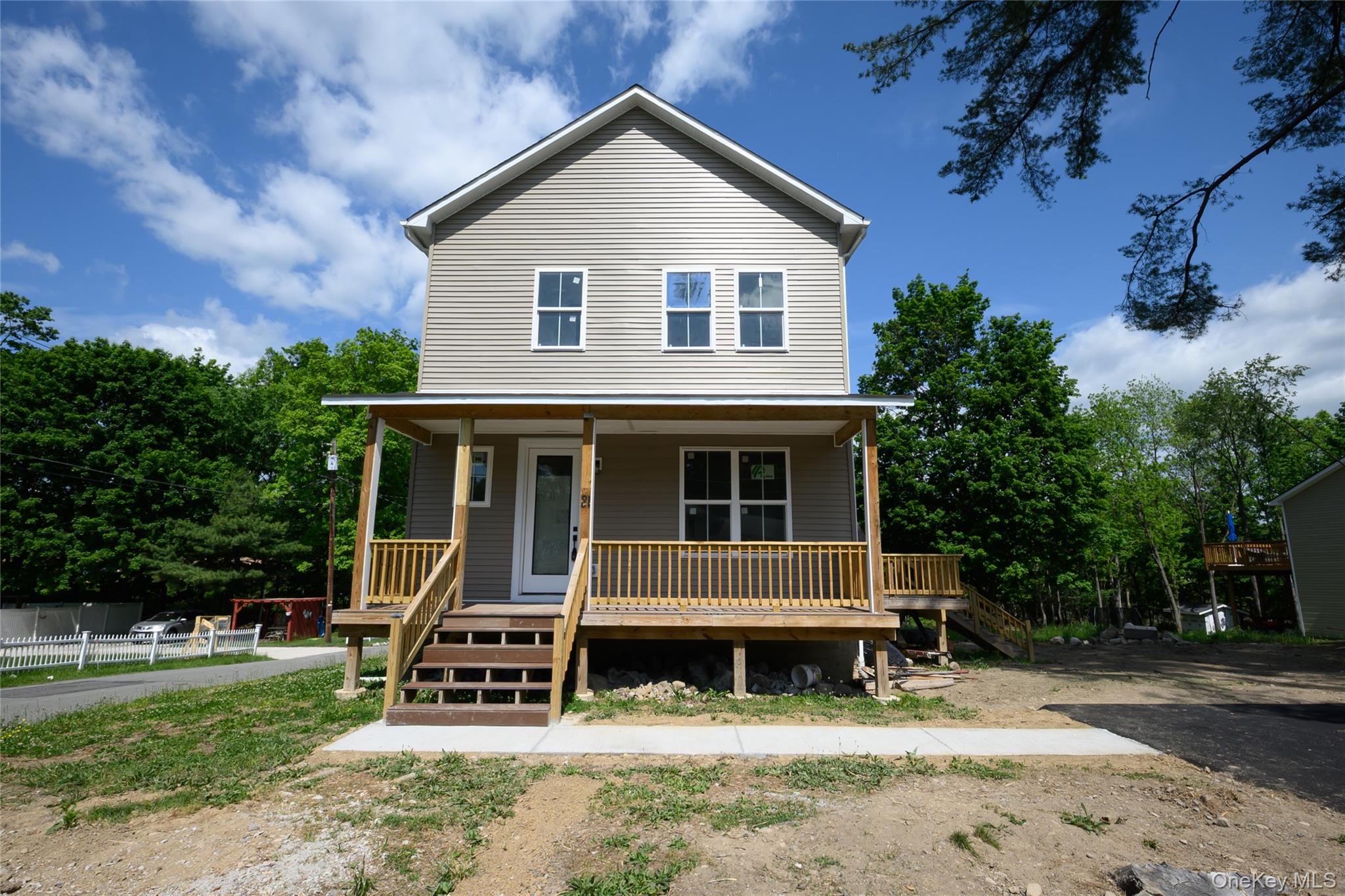 81 Silver Lake Sctn Road Property Photo 2