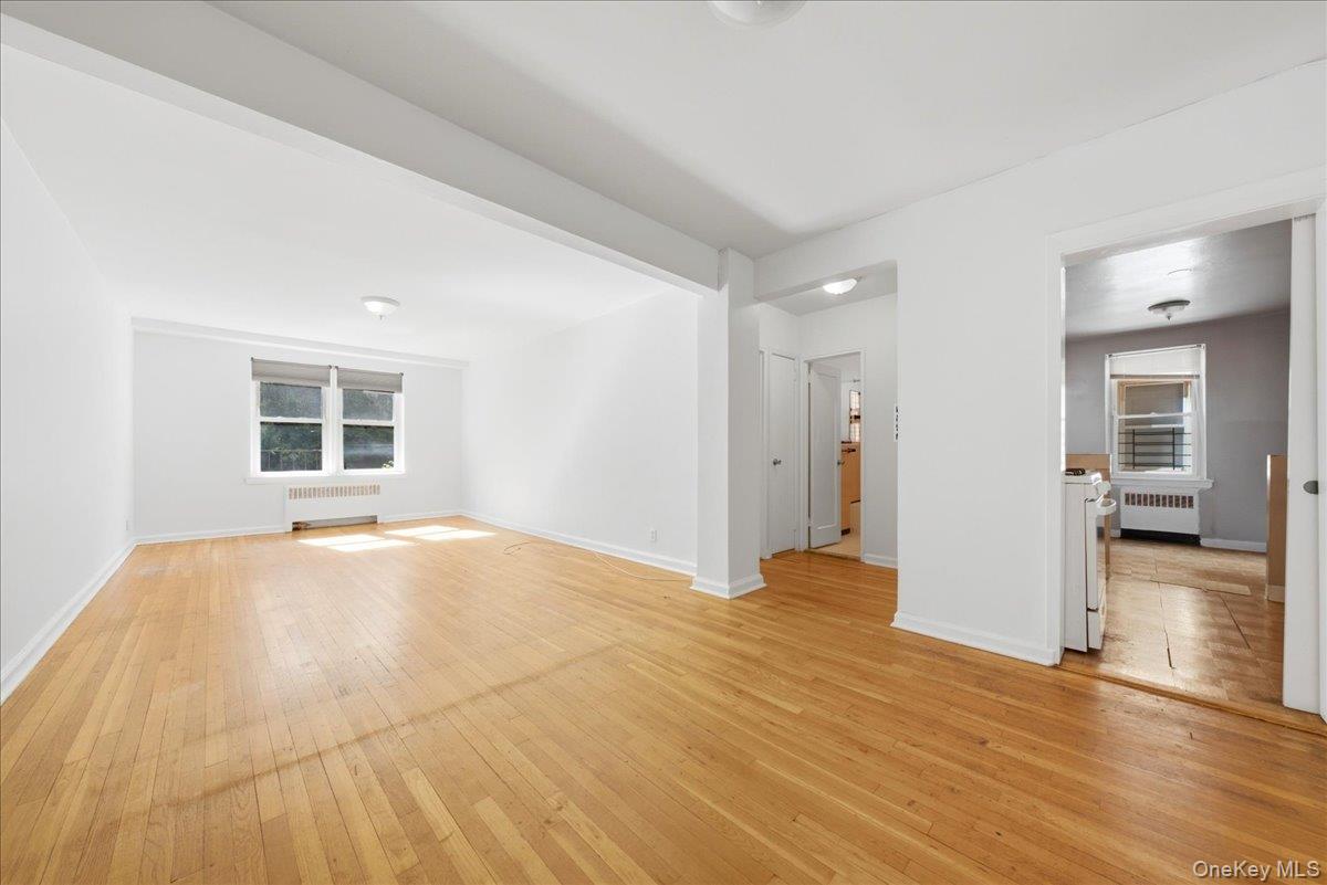 2080 Barnes Avenue 2d Property Photo 2
