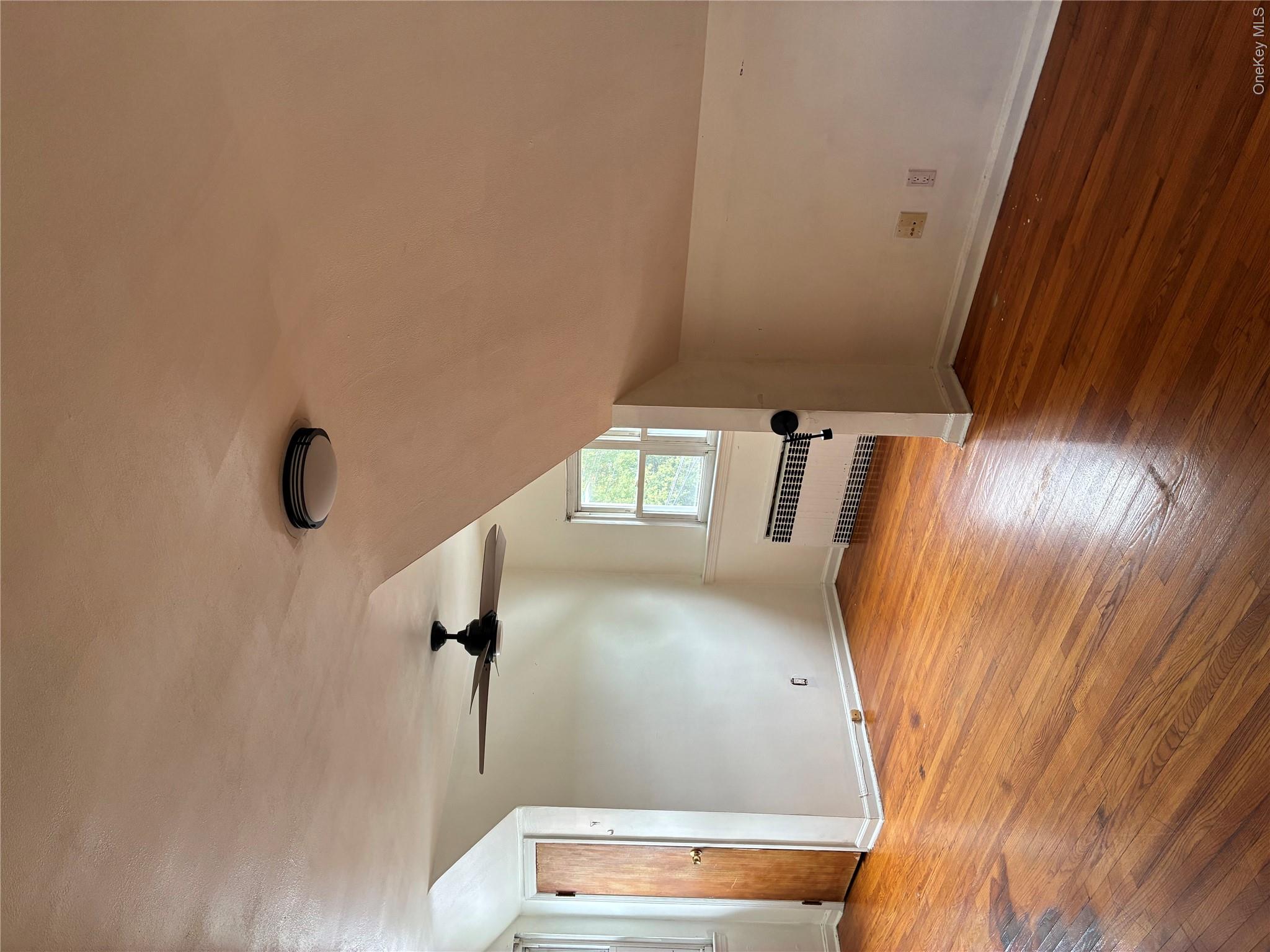 105 Wakefield Avenue 3 Property Photo 7