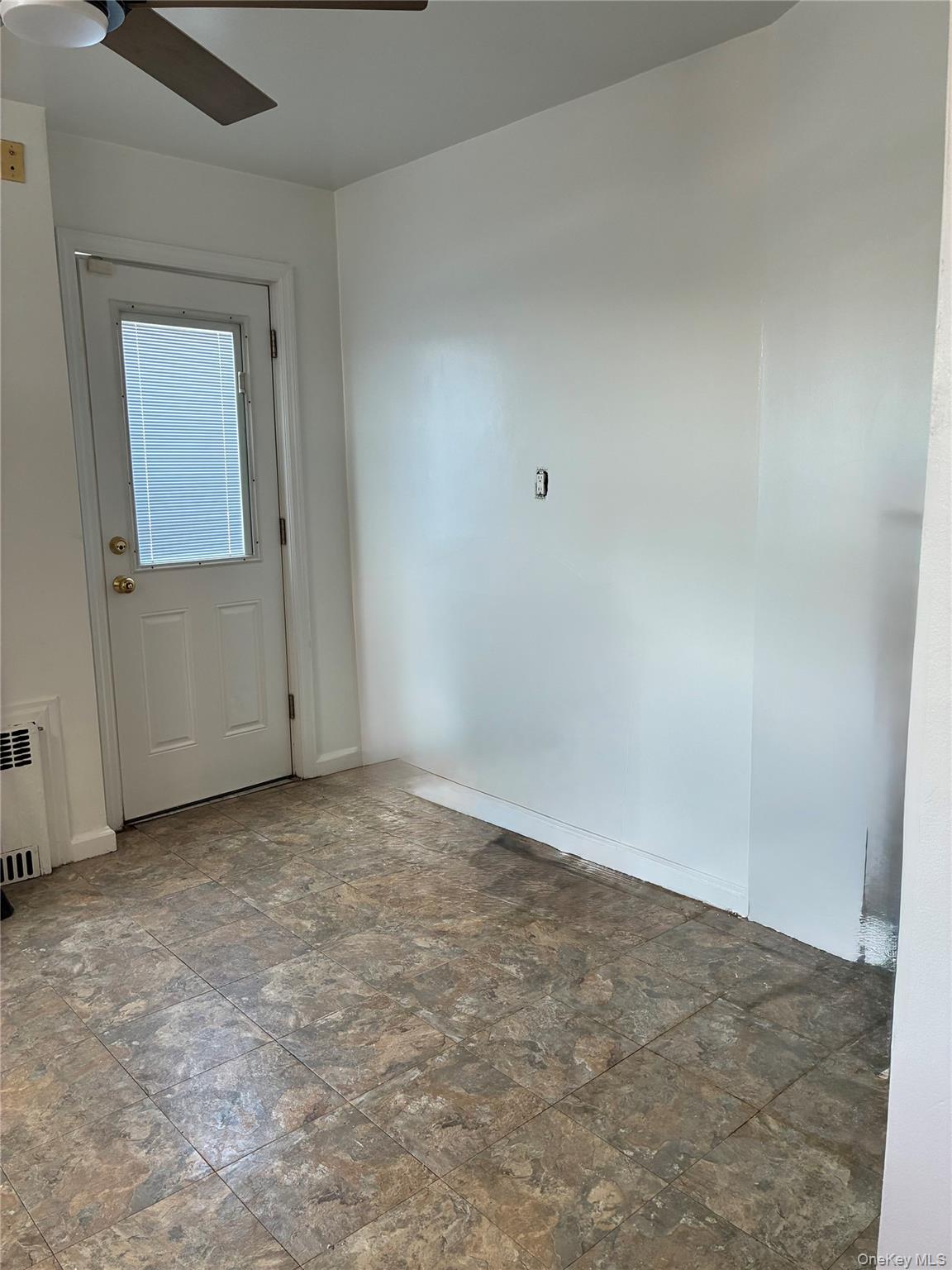 105 Wakefield Avenue 3 Property Photo 7