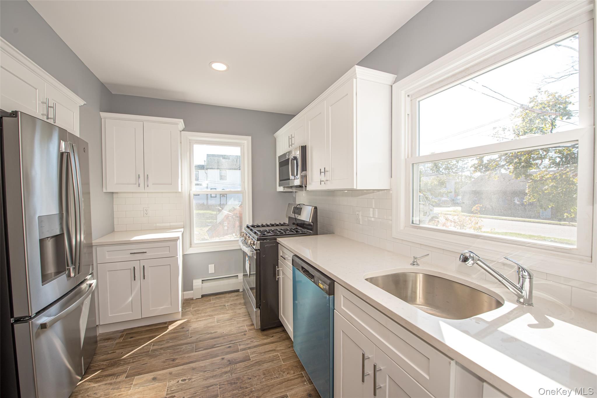 76 Amity Street Property Photo 2