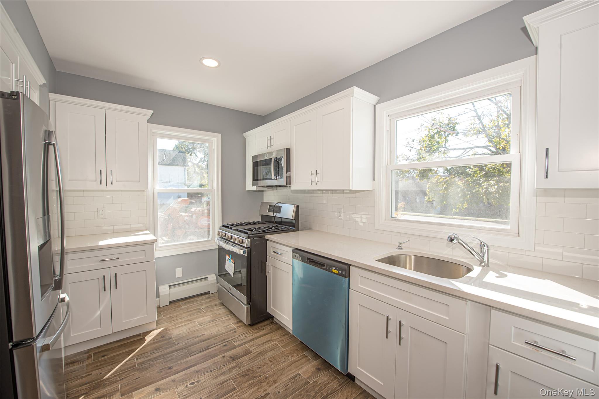 76 Amity Street Property Photo 3