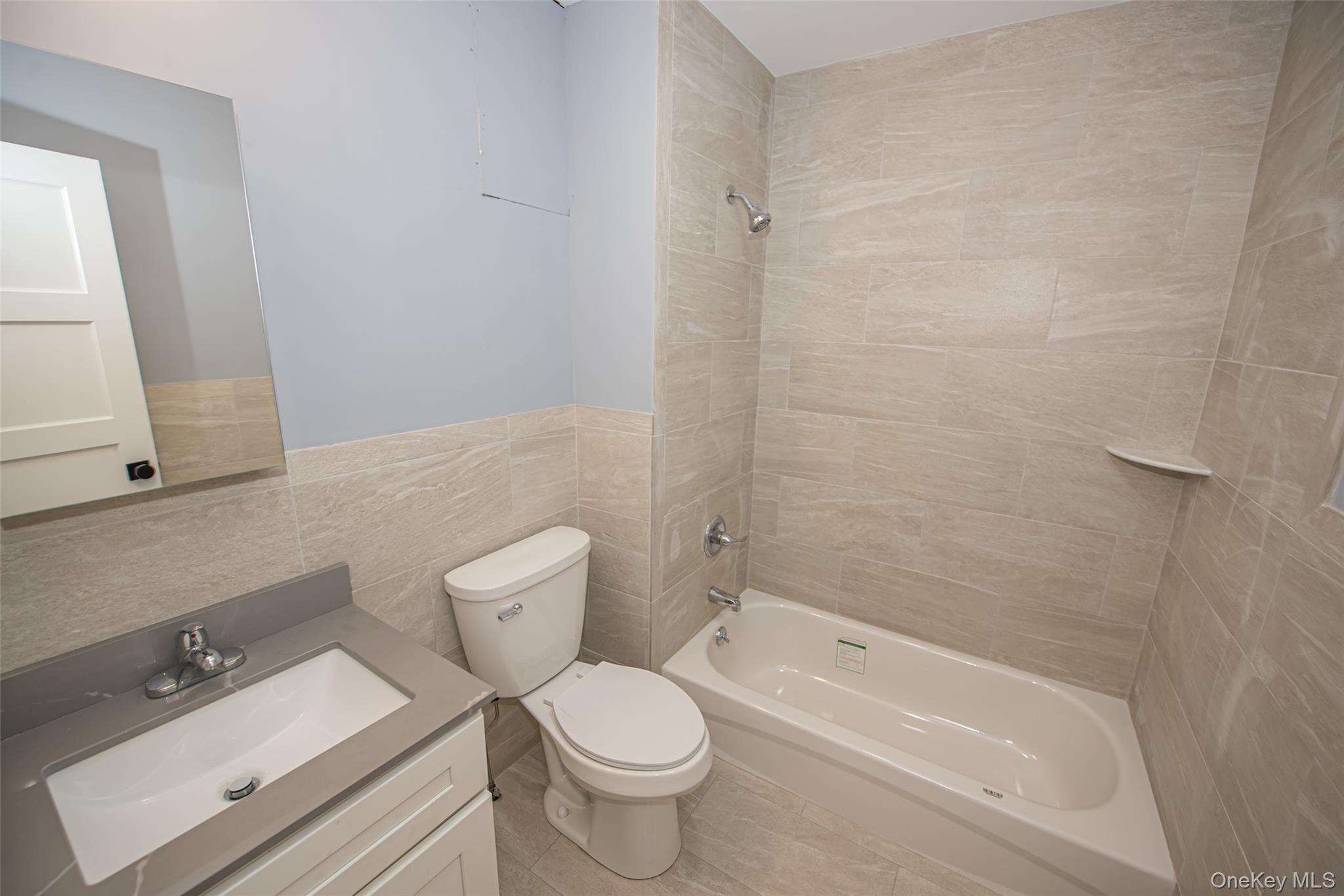 76 Amity Street Property Photo 13