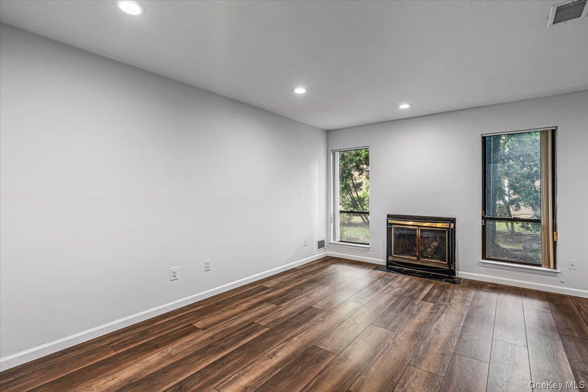 48 Wimbledon Drive Property Photo 5