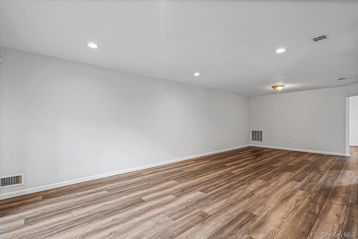 48 Wimbledon Drive Property Photo 8