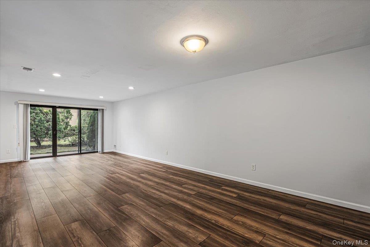 48 Wimbledon Drive Property Photo 9