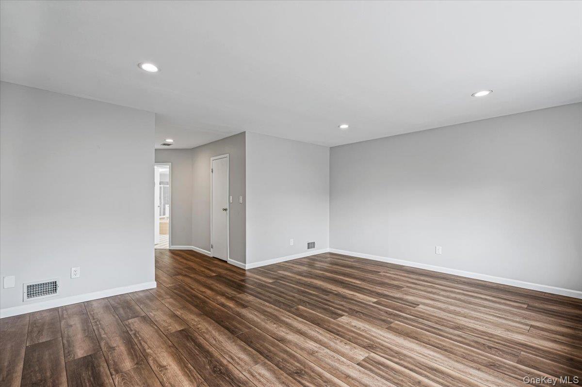 48 Wimbledon Drive Property Photo 21