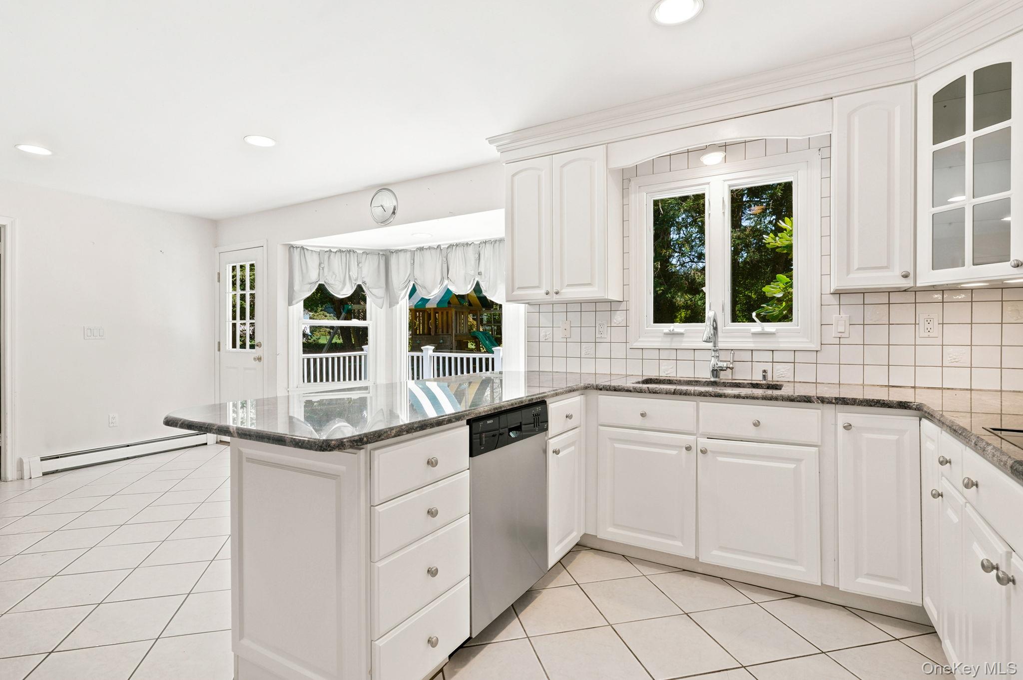 5 Hampton Place Property Photo 6