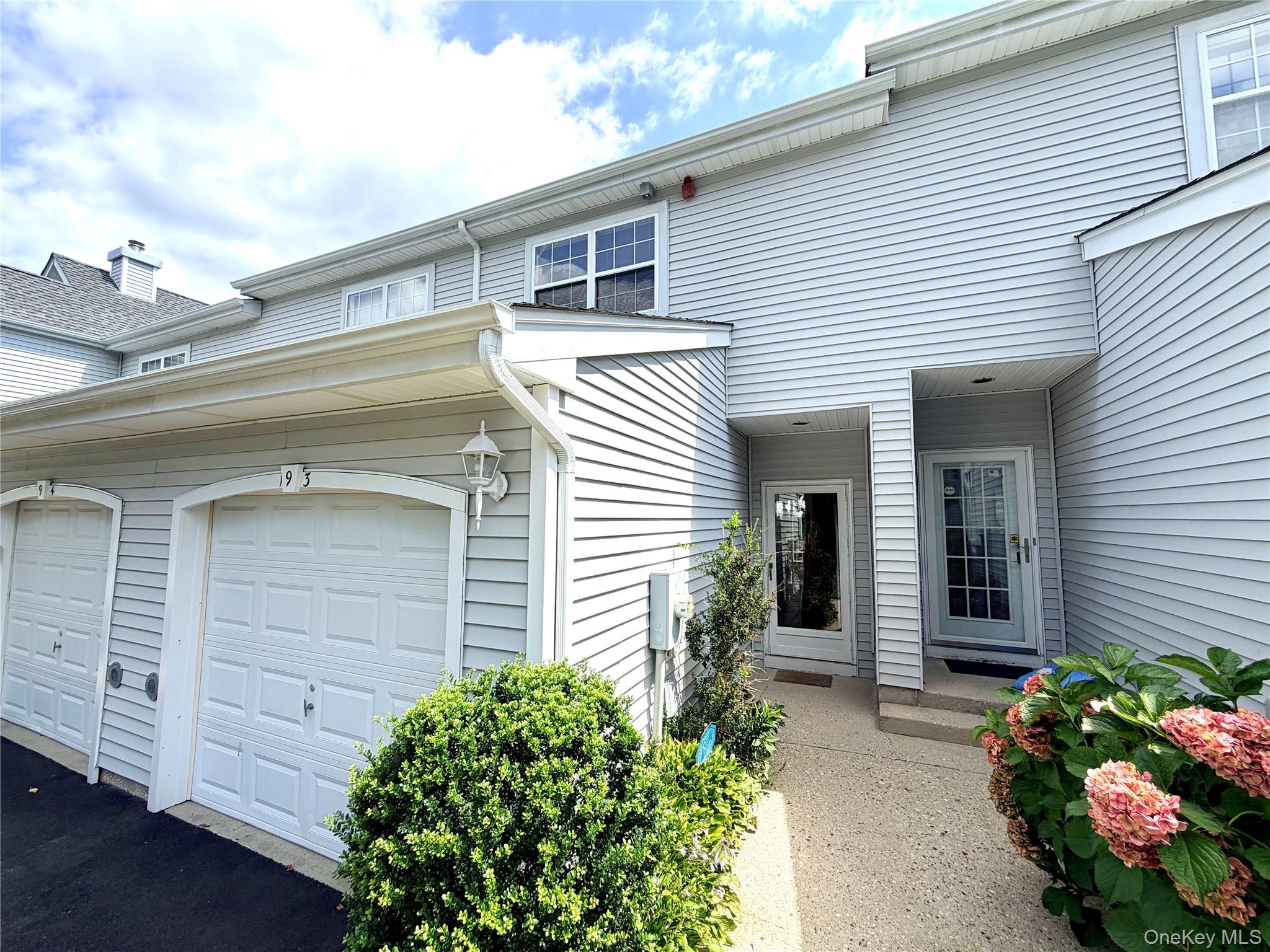 193 Windward Drive Property Photo 2