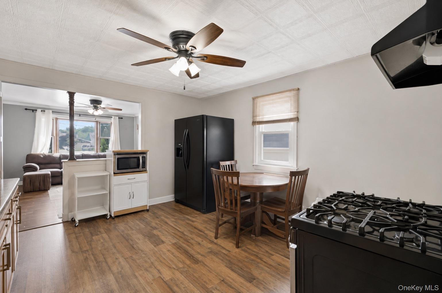 187 Crooked Hill Road Property Photo 8