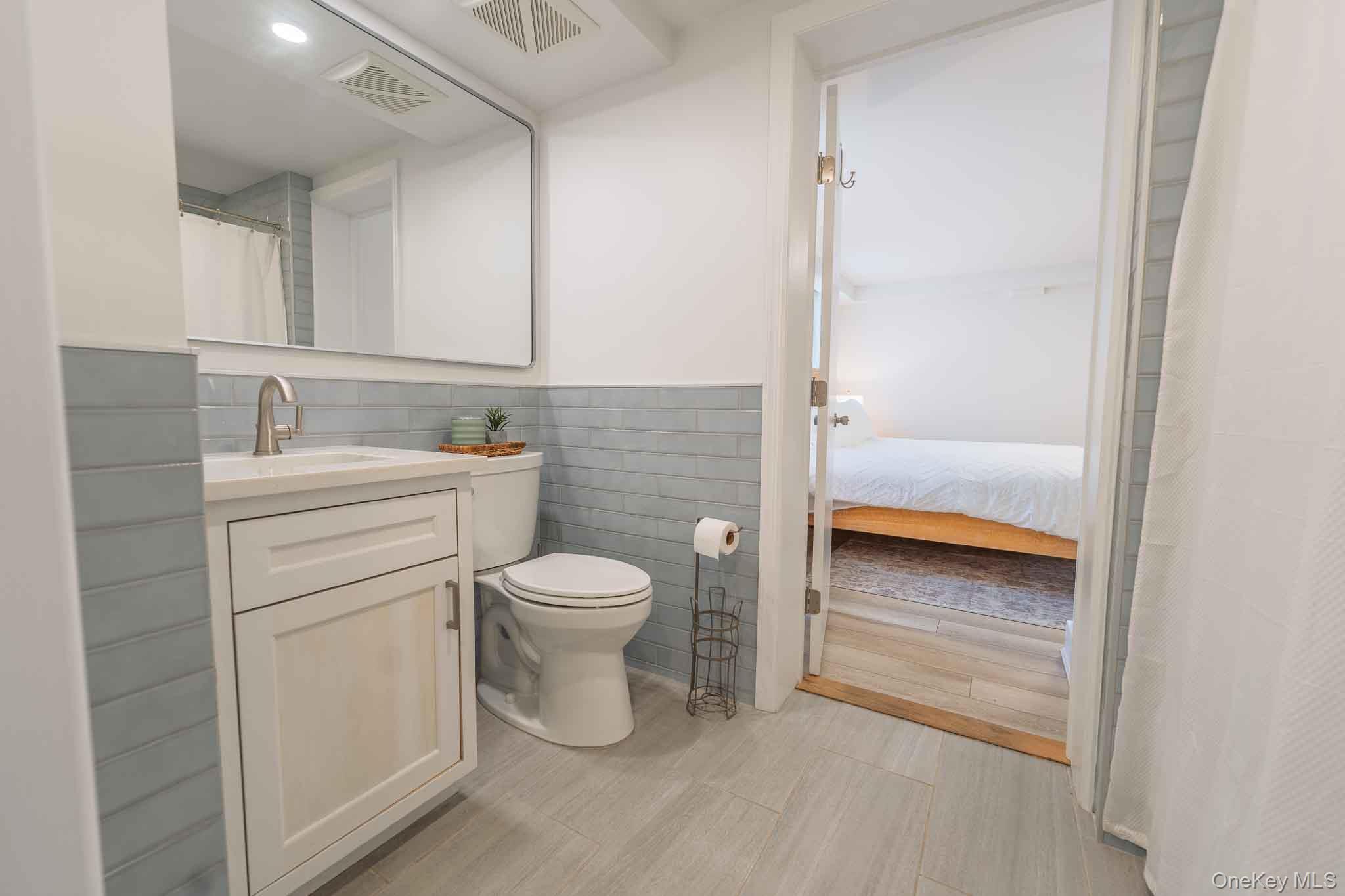 1215 W Park Avenue 2 Property Photo 10