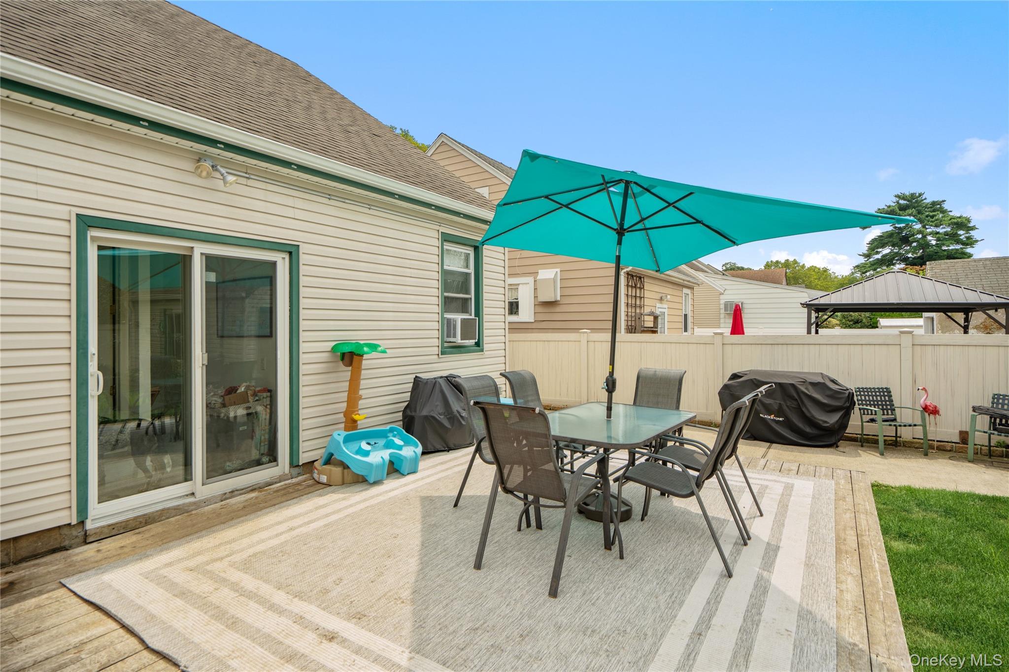 49 Devon Street Property Photo 23