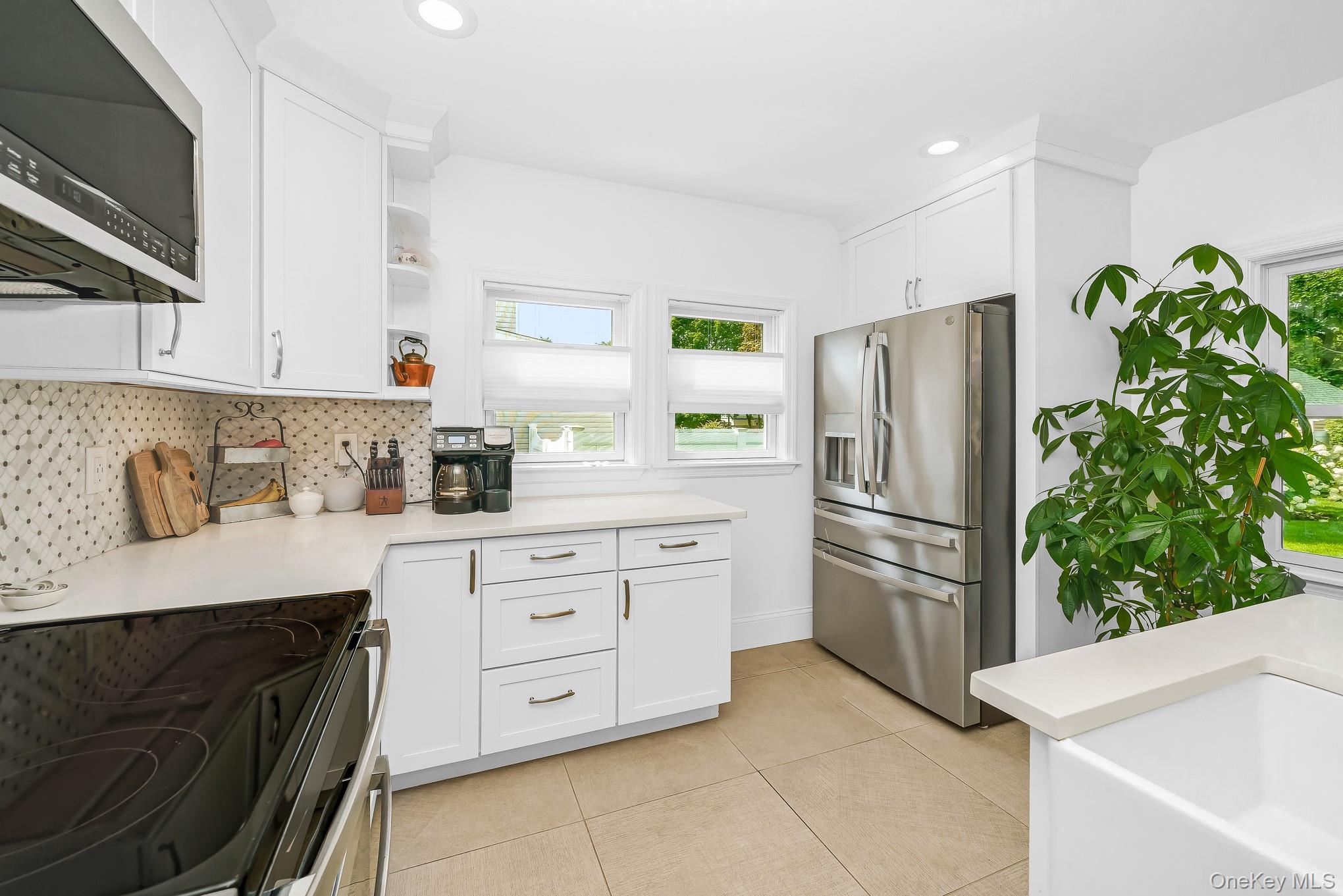 228 Van Cott Avenue Property Photo 16