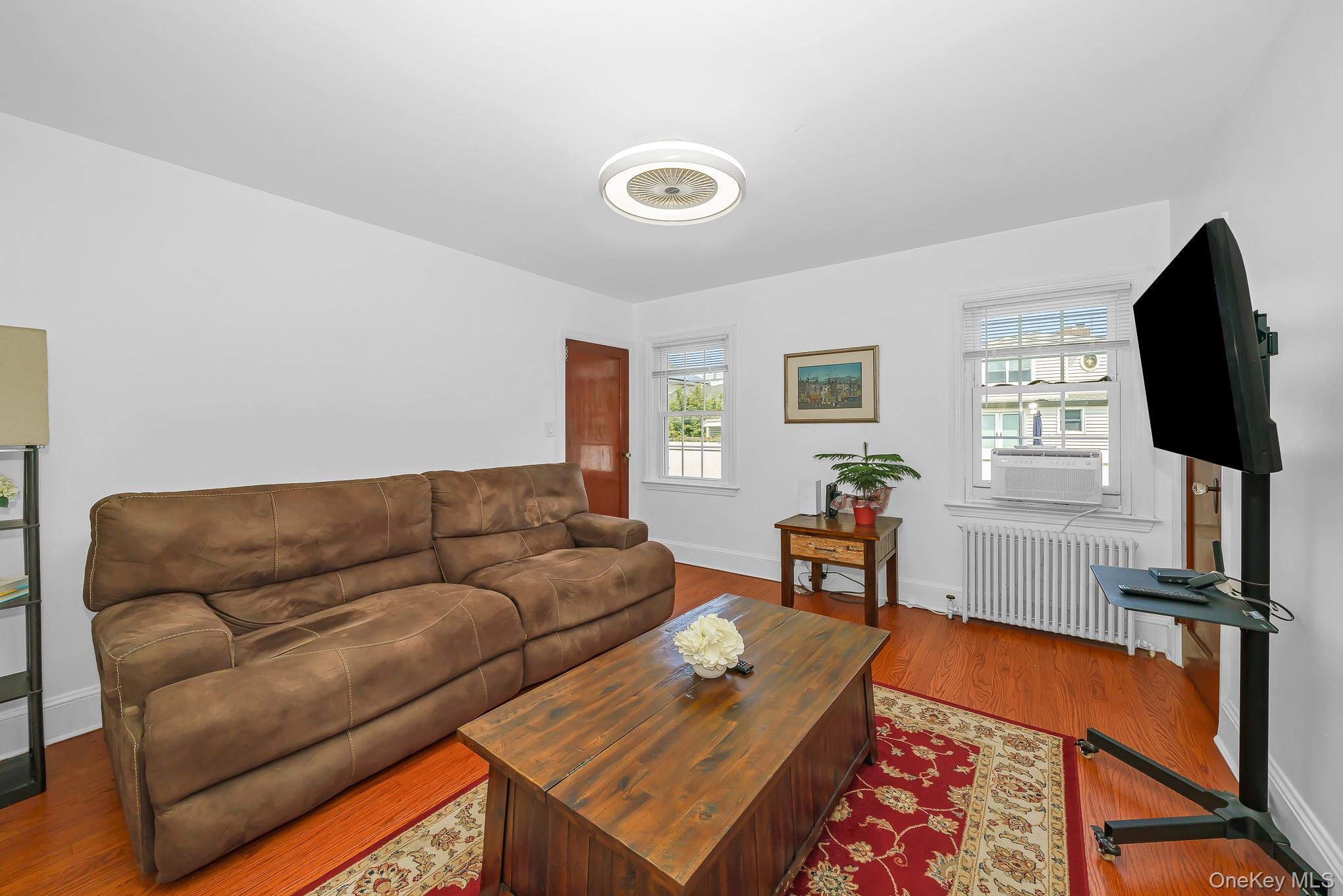 228 Van Cott Avenue Property Photo 20