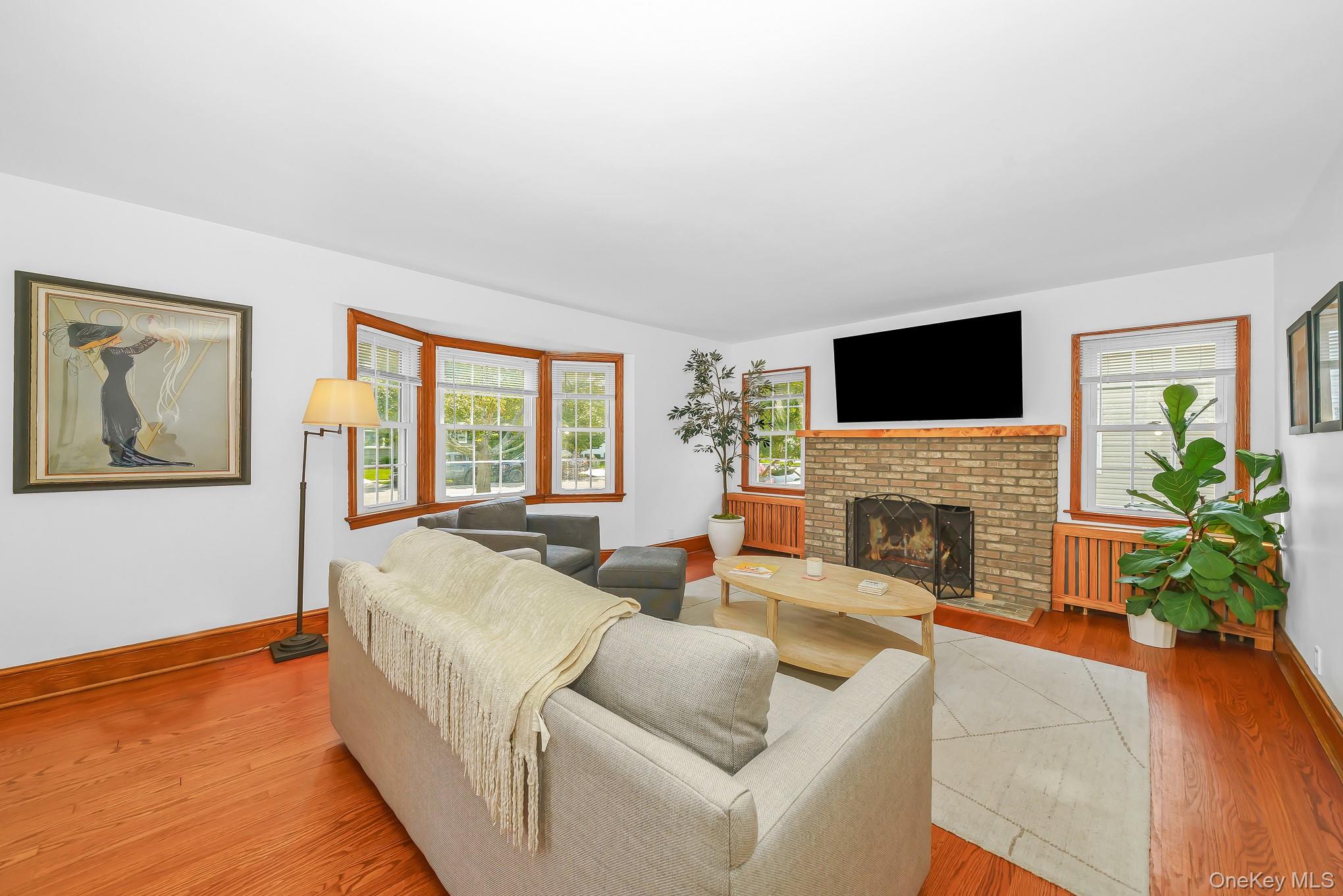 228 Van Cott Avenue Property Photo 22