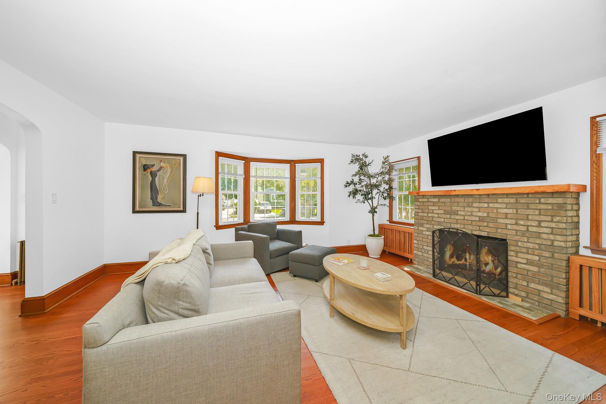 228 Van Cott Avenue Property Photo 23