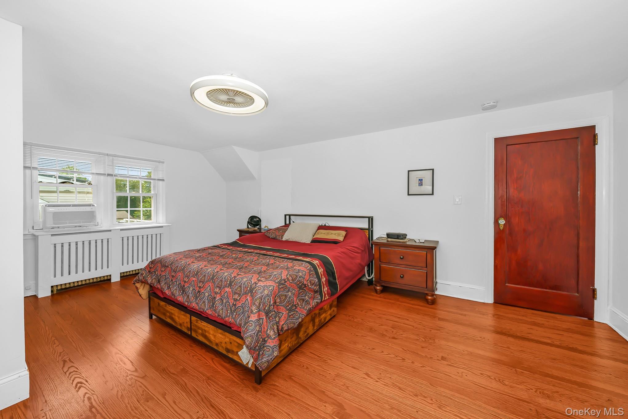228 Van Cott Avenue Property Photo 34