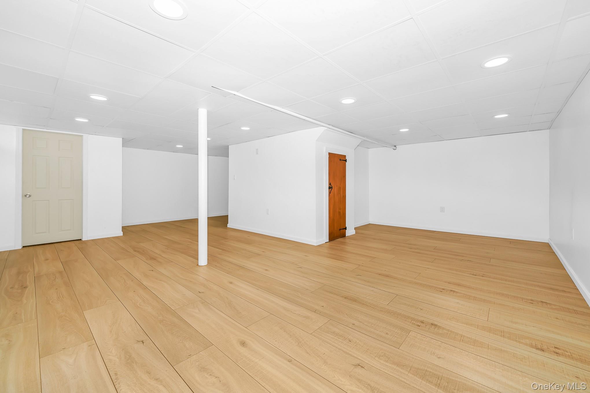 228 Van Cott Avenue Property Photo 40