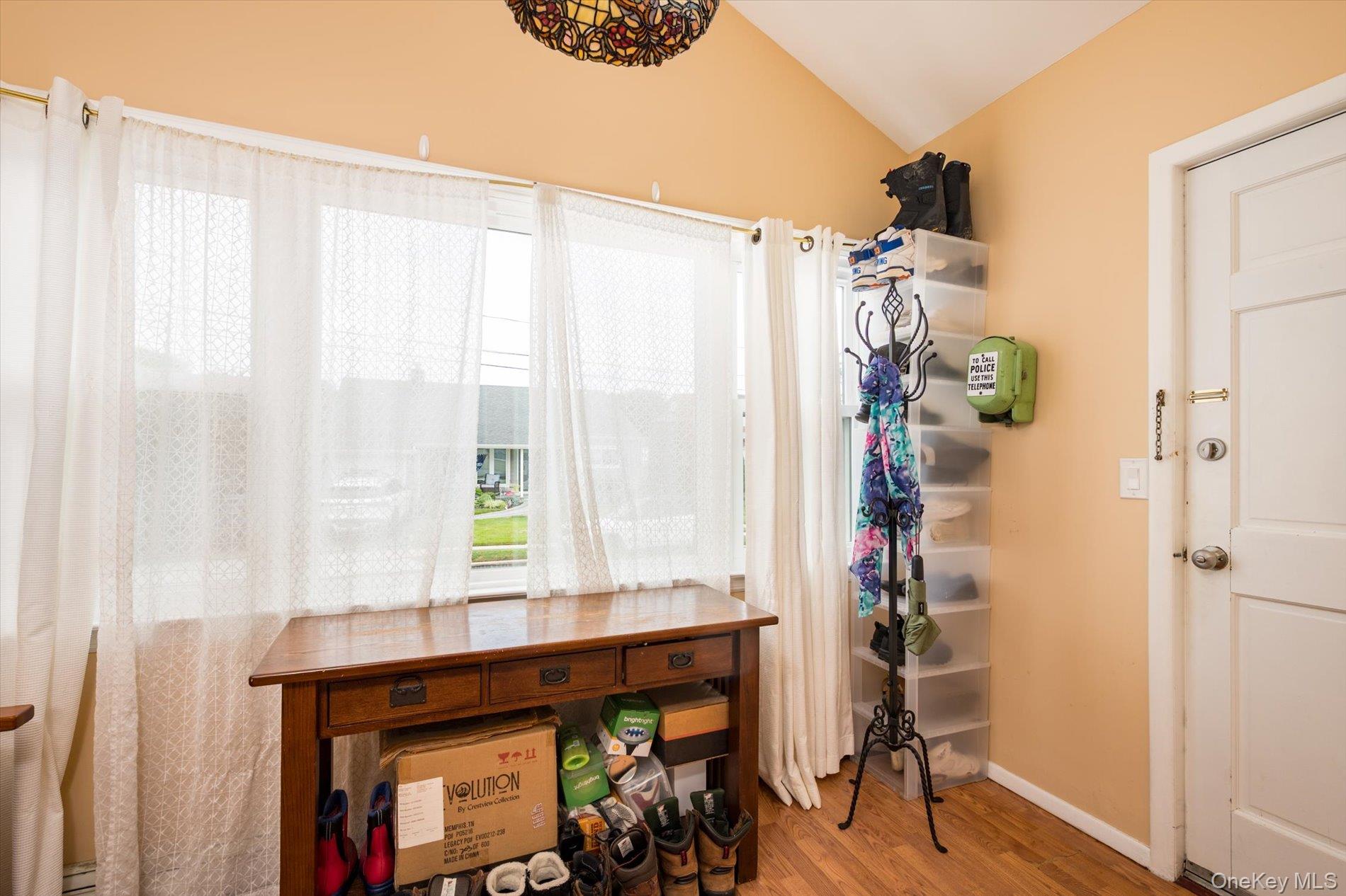 1135 Ruth Place Property Photo 14