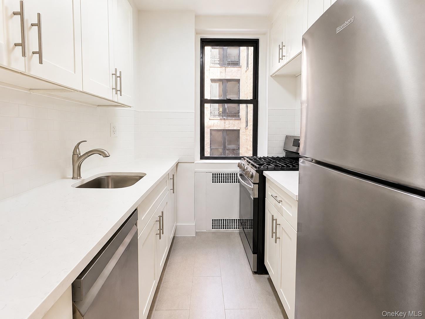 50 Lefferts Avenue 2m Property Photo 3