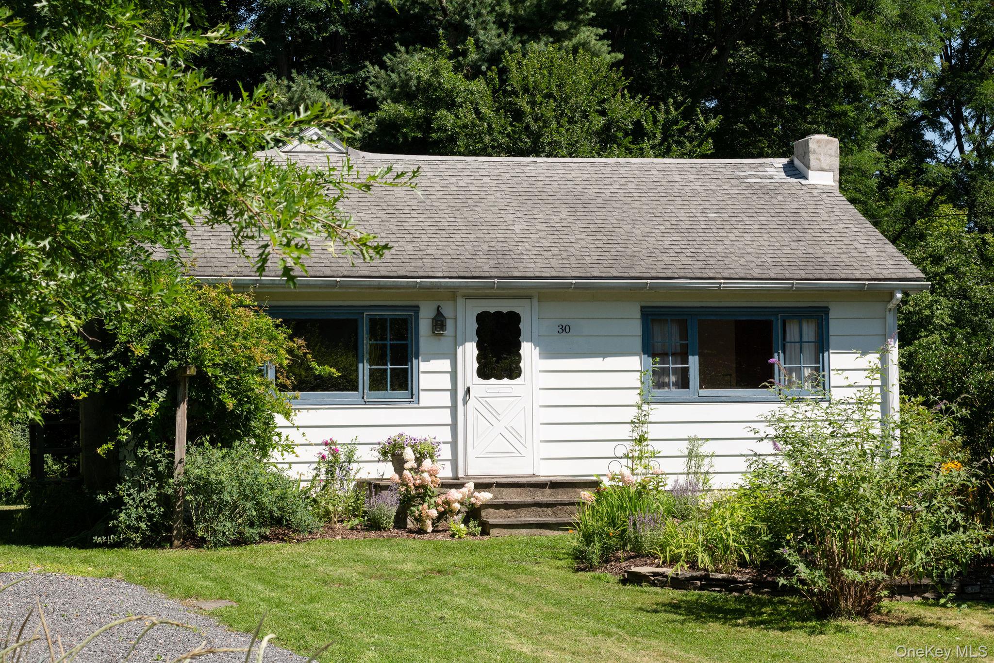 30 Locust Grove Road Property Photo 1