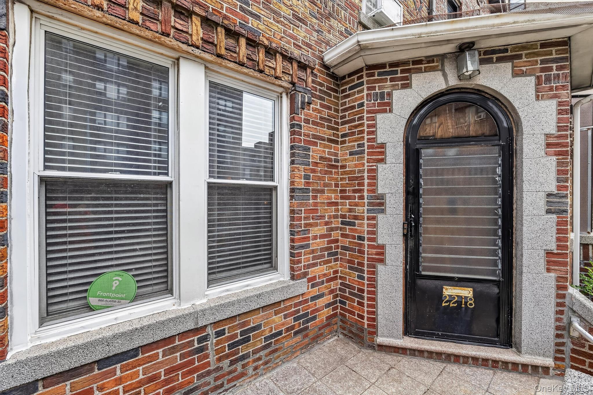 2218 Holland Avenue Property Photo 6