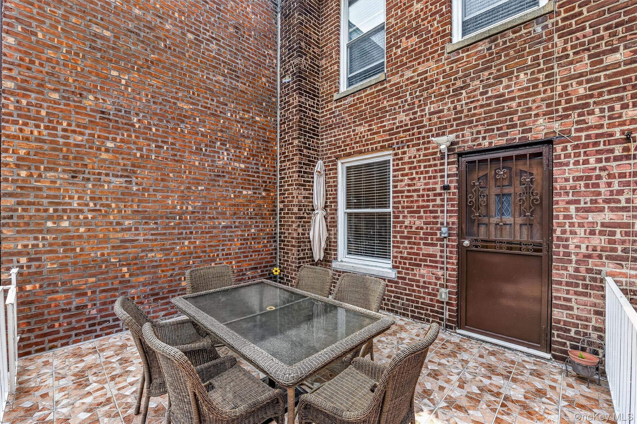 2218 Holland Avenue Property Photo 44