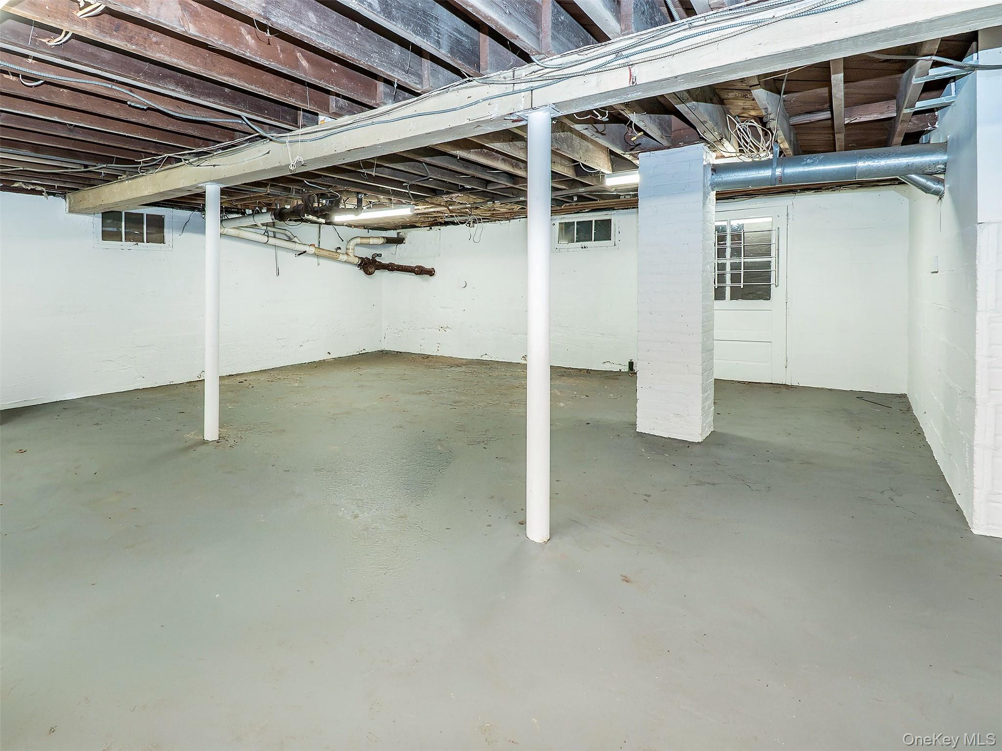 5 Titus Road 2 Property Photo 18